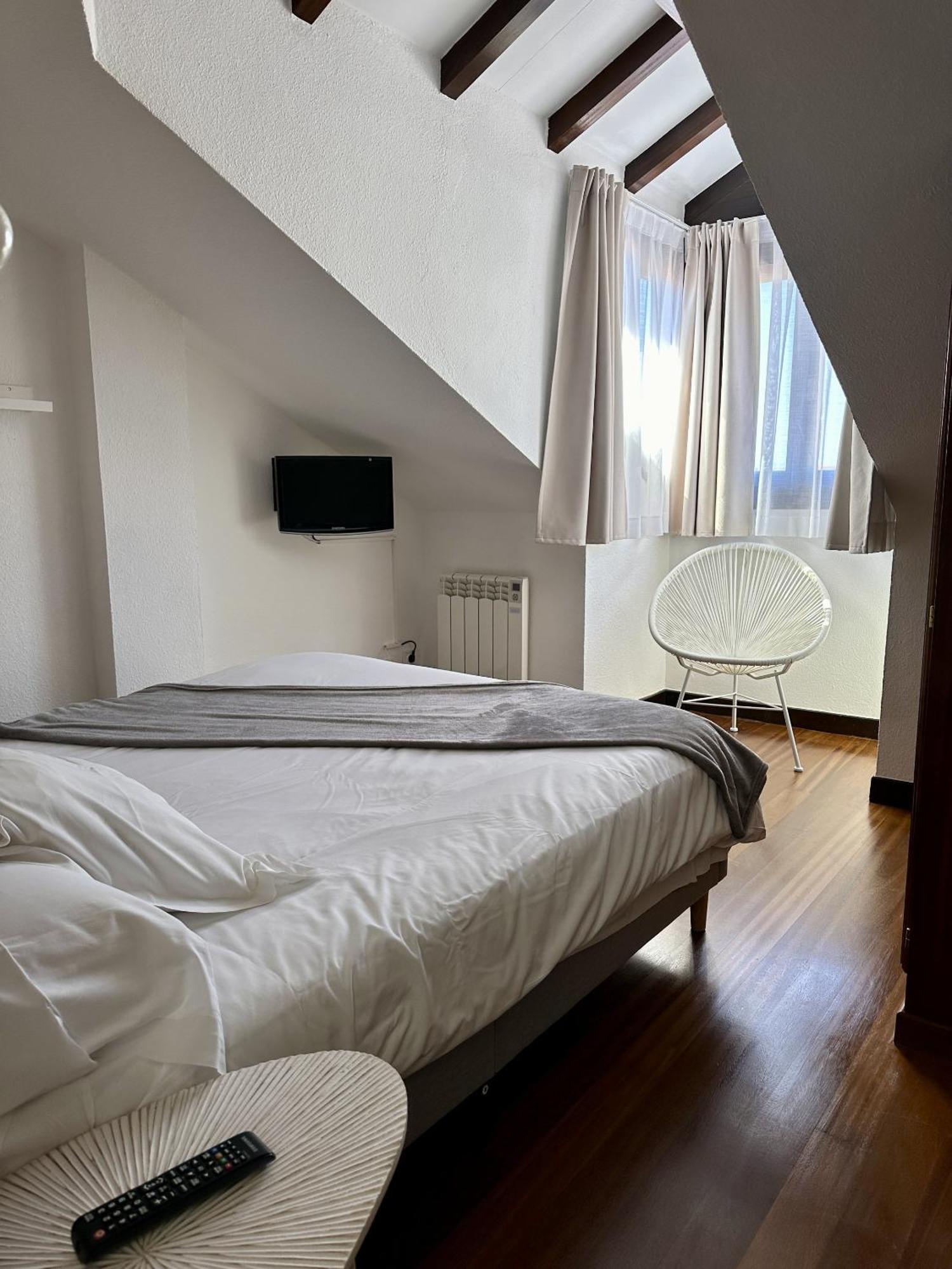 Apartamentos Val De Comillas Room photo